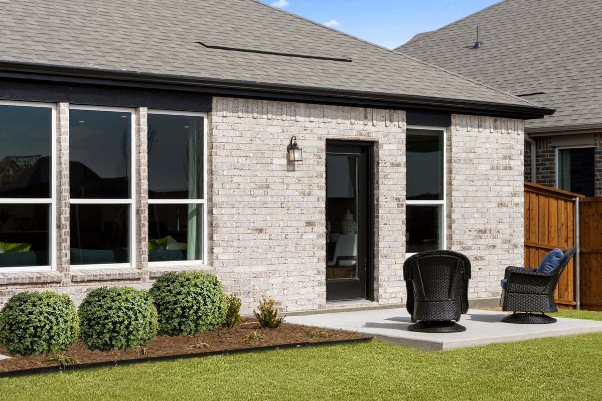 Plan 2091 Modeled - Back patio