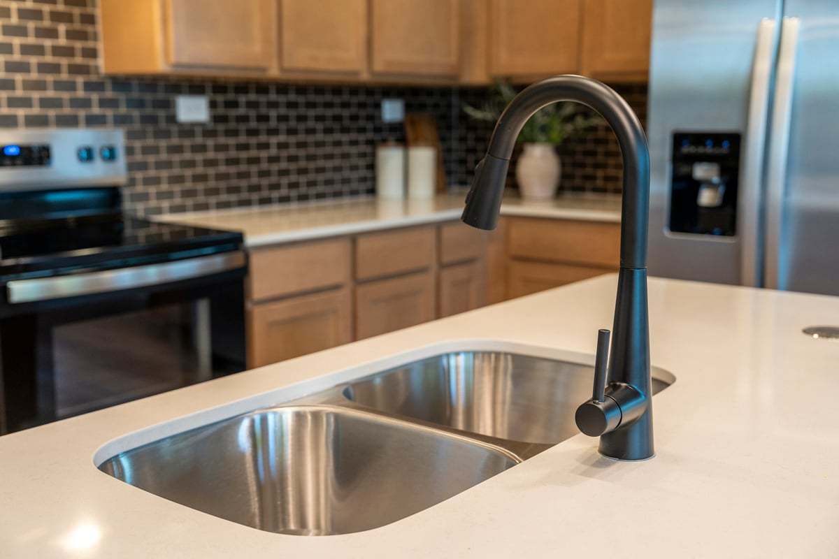 Plan 2328 Modeled - Optional quartz kitchen countertops