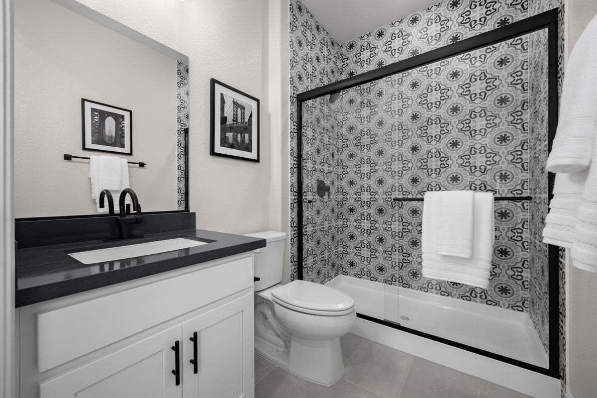 Plan 2672 Modeled - Walk-in shower at guest bath