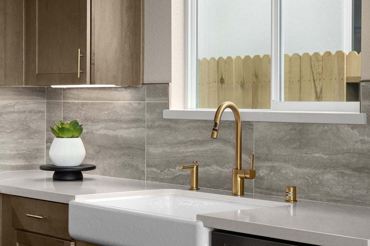Plan 2000 Modeled - Farmhouse-style kitchen sink
