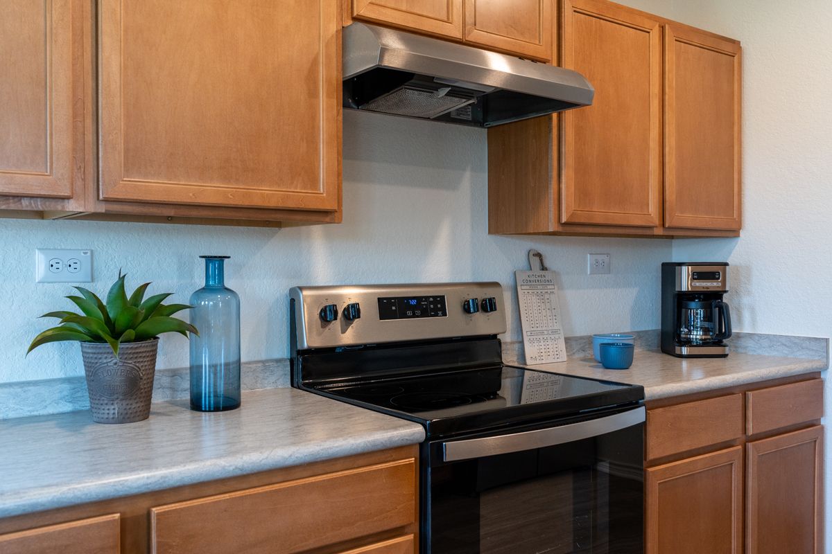 Plan 1373 Modeled - Stainless steel range
