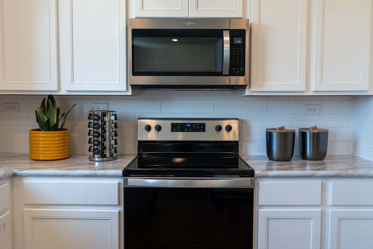 Plan 1663 Modeled - Microwave/hood combination