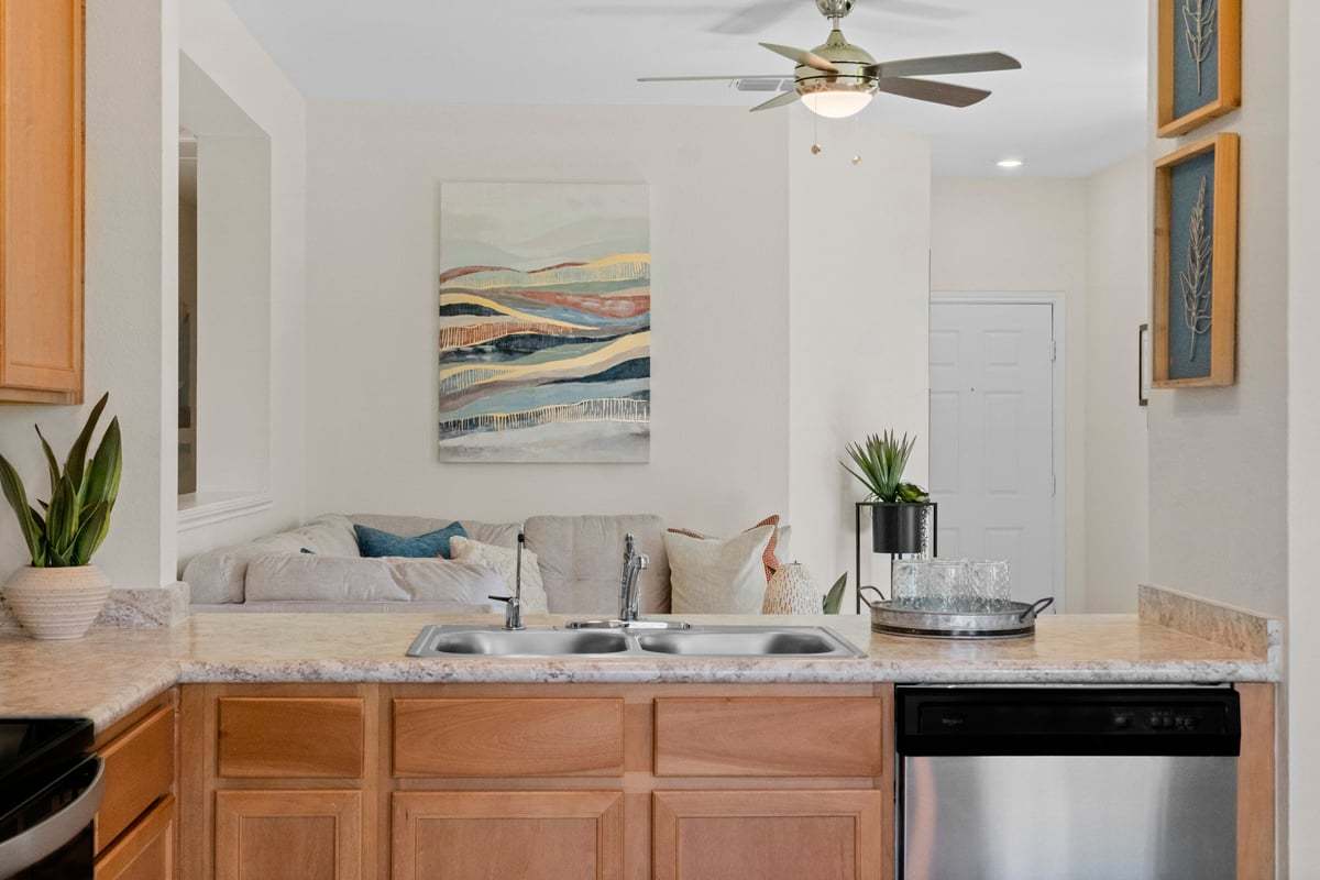 Plan 1242 - Open kitchen