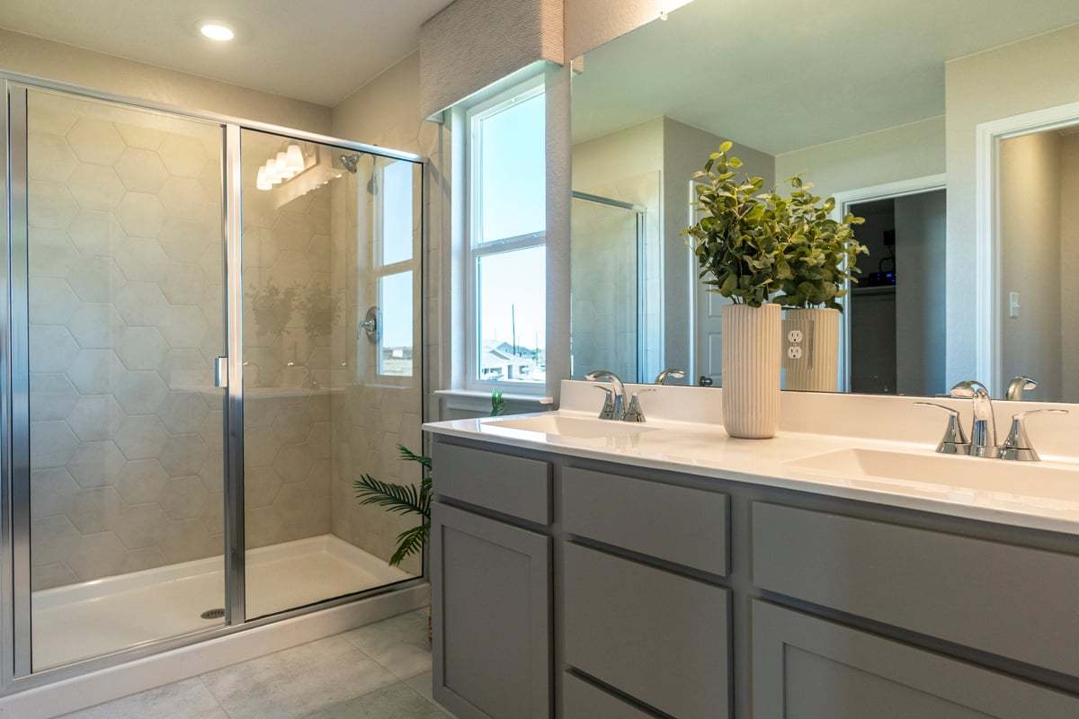 Plan 1772 Modeled - Dual-sink vanity at primary bath