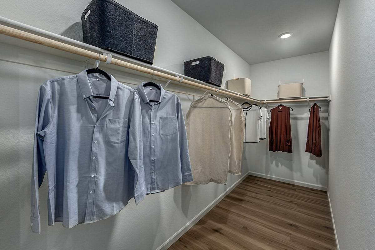 Plan 1674 Modeled - Large walk-in closet at primary suite