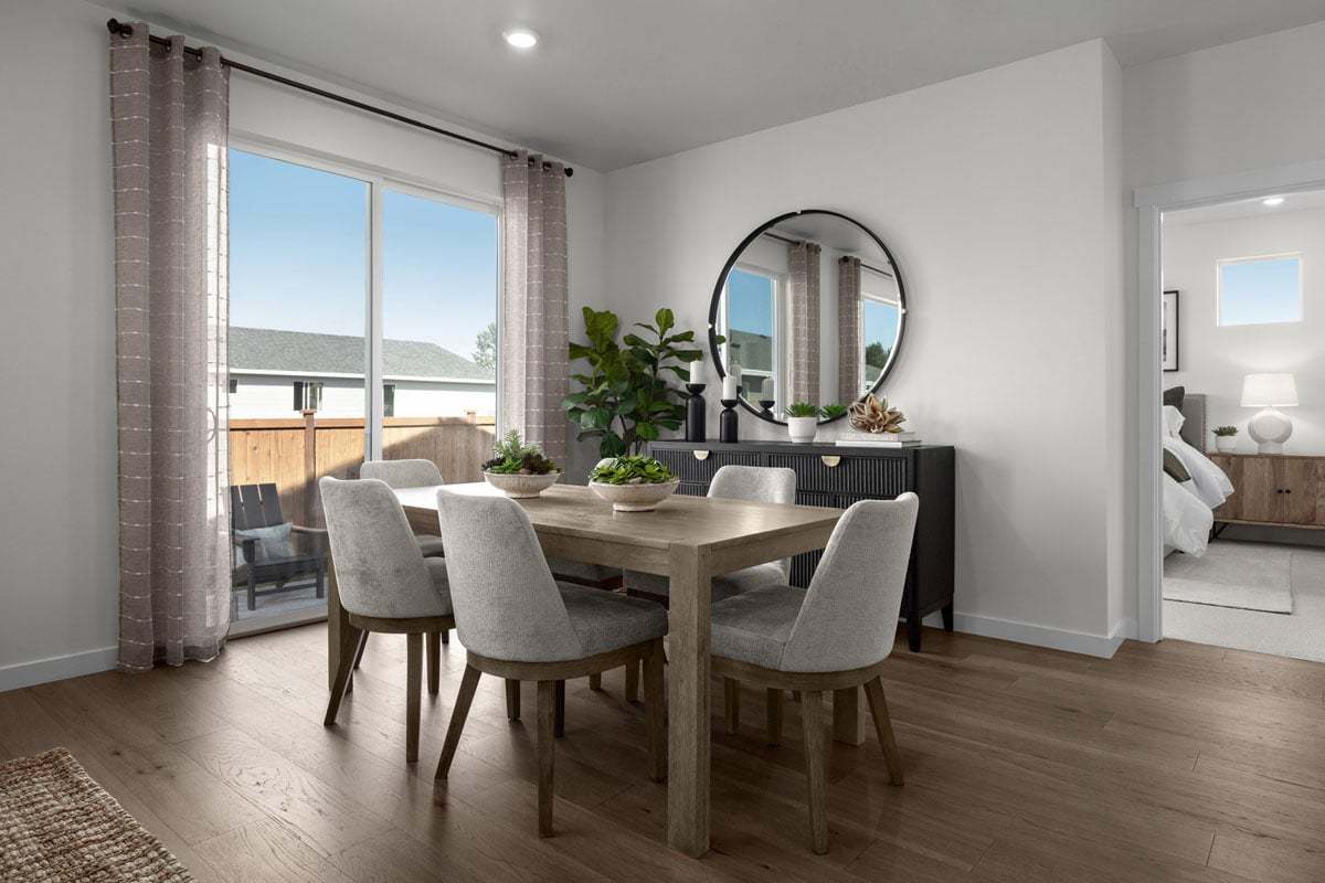 Plan 1860 Modeled - Dining area