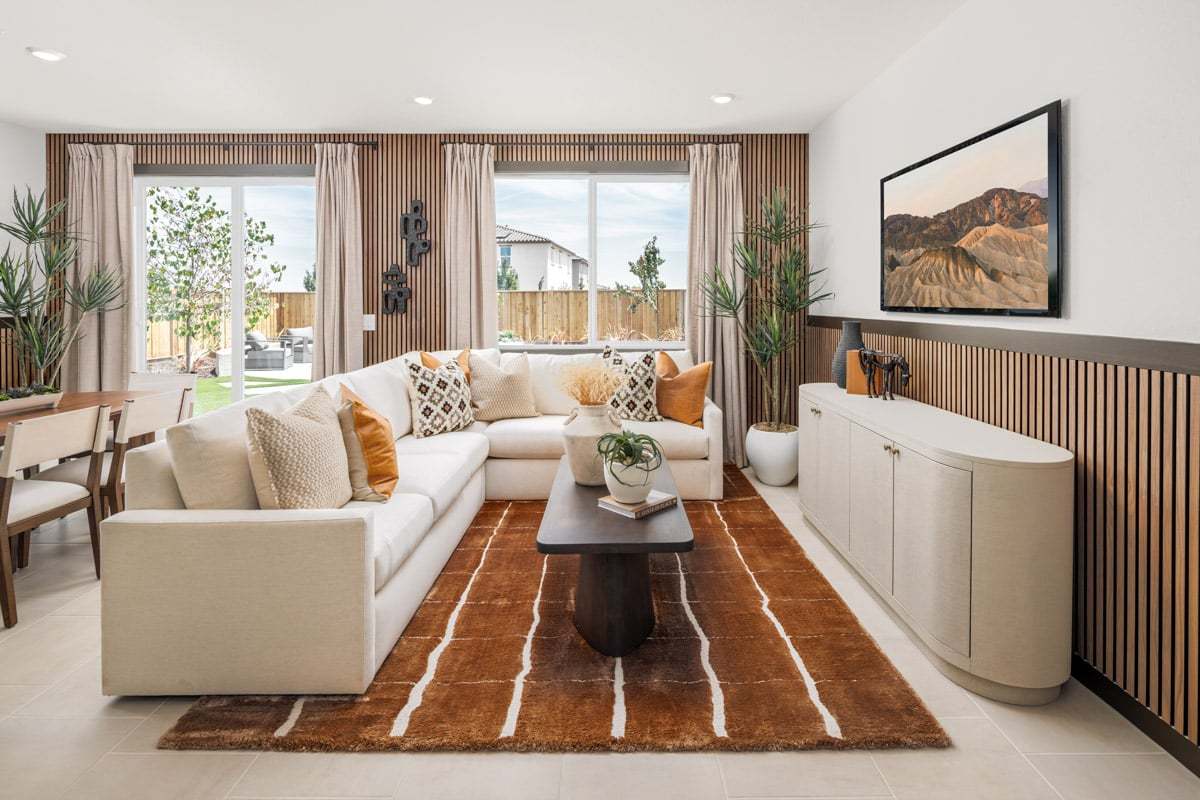 Plan 2142 Modeled - Great room