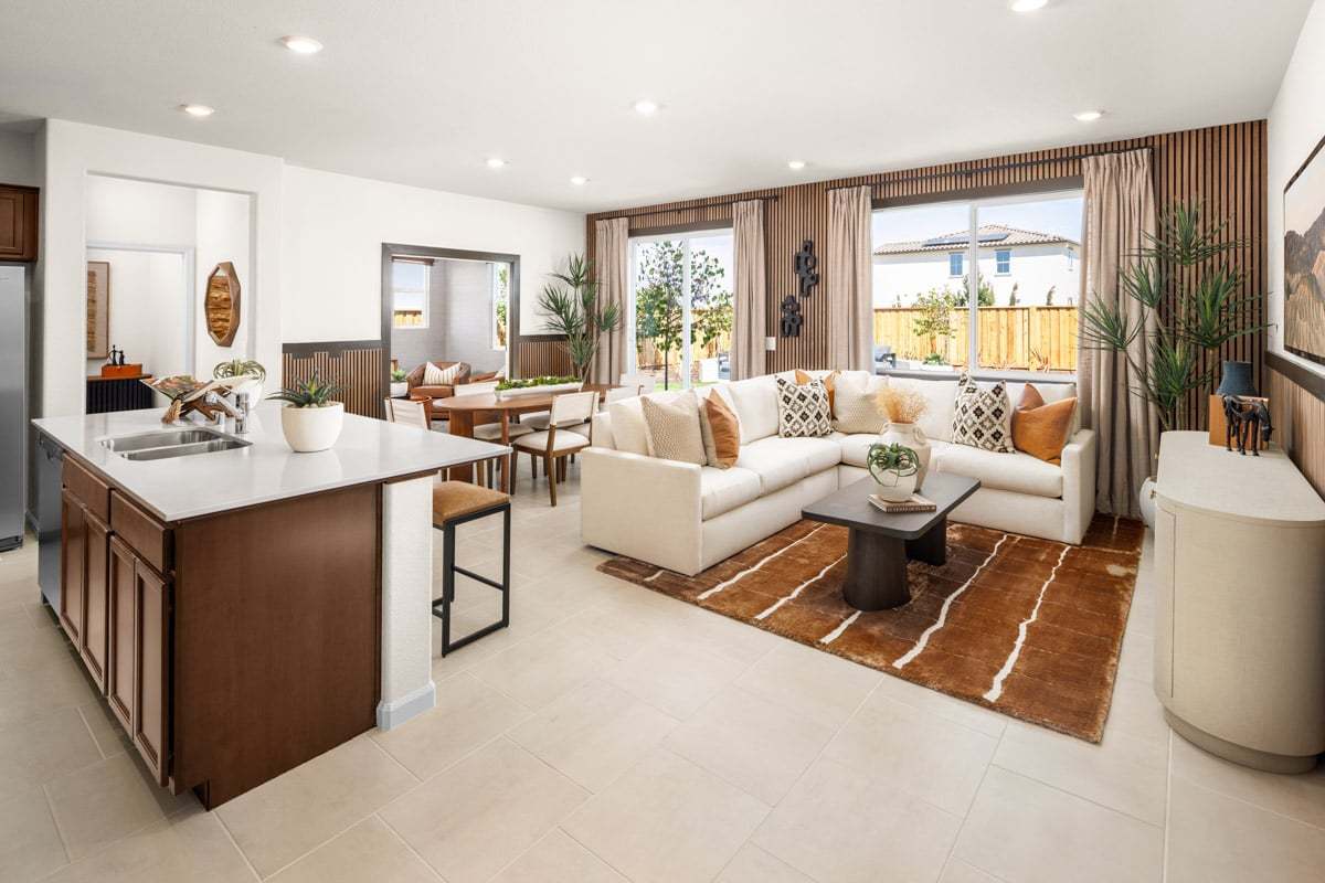 Plan 2142 Modeled - Great room