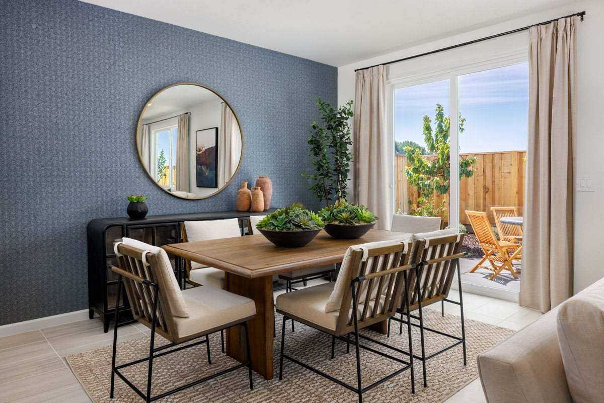 Plan 1438 Modeled - Dining area