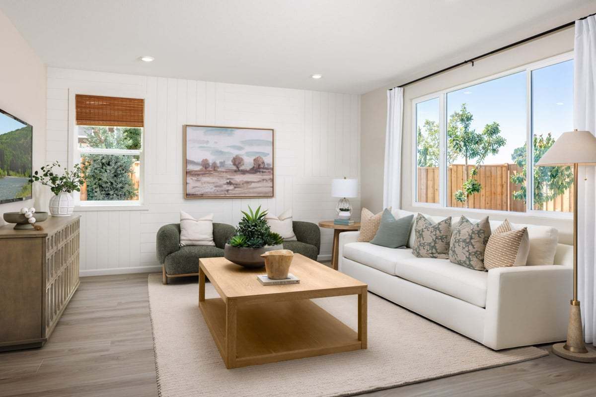 Plan 2324 Modeled - Great room