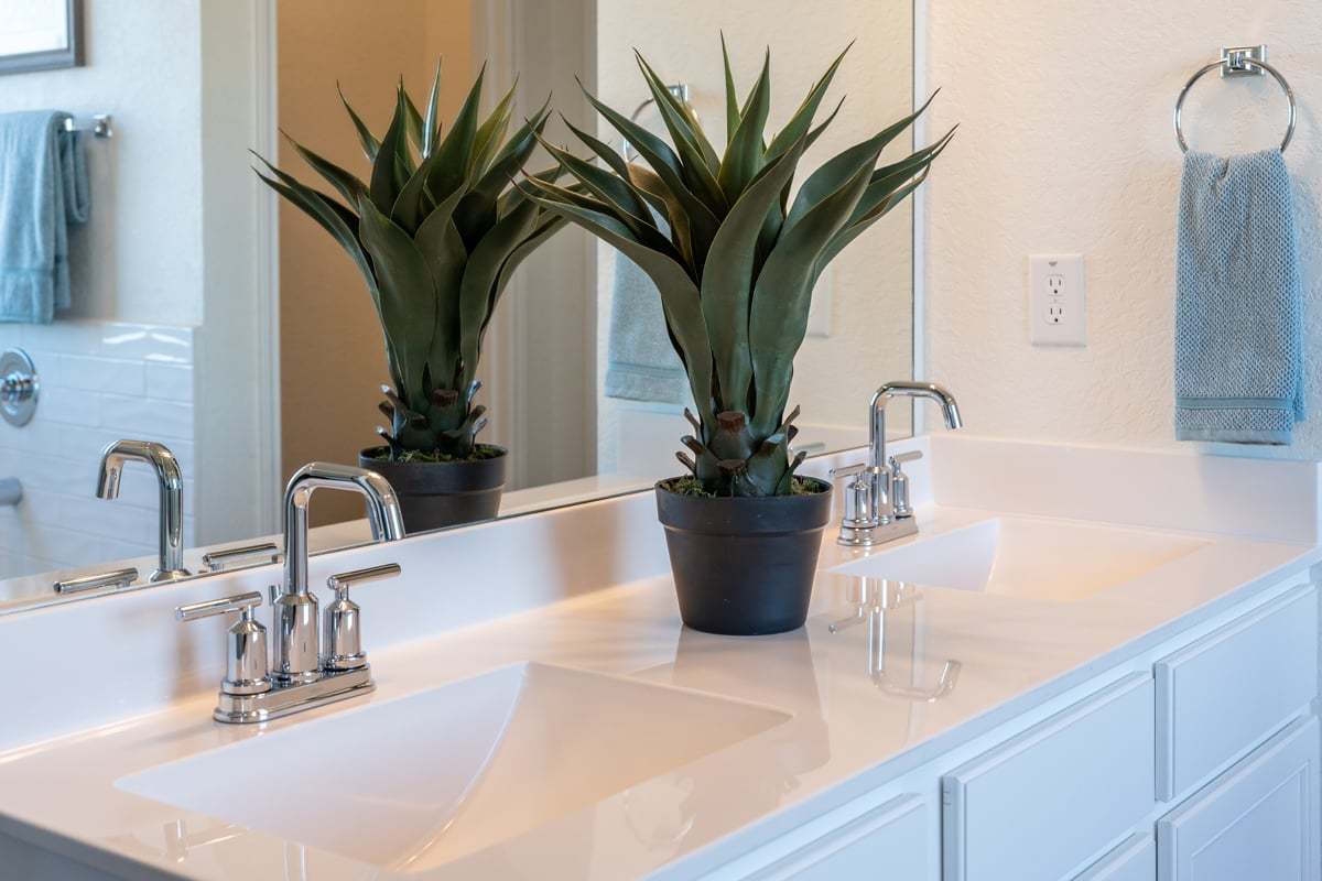 Plan 2527 - Moen® Gibson bath faucets