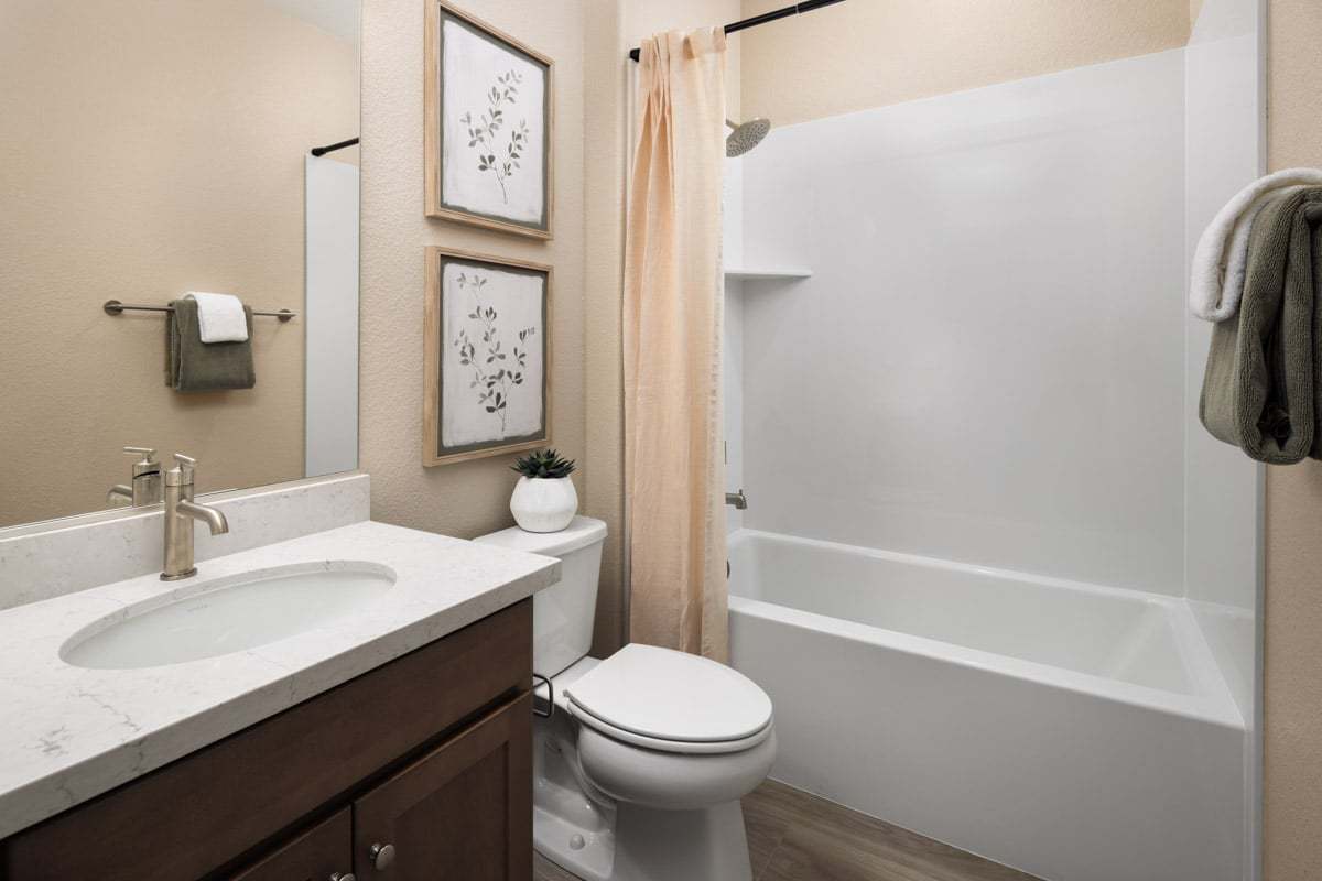 Plan 2324 Modeled - Bath 3