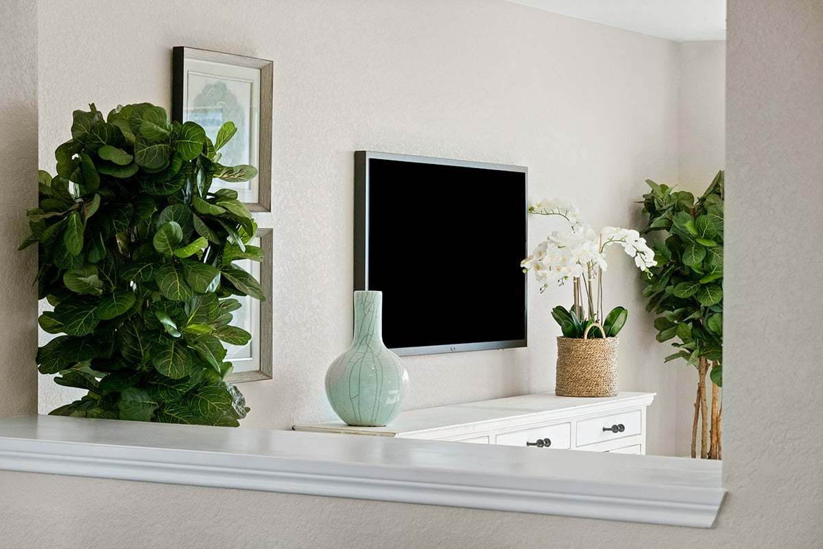 Plan 2708 - Great room shelf