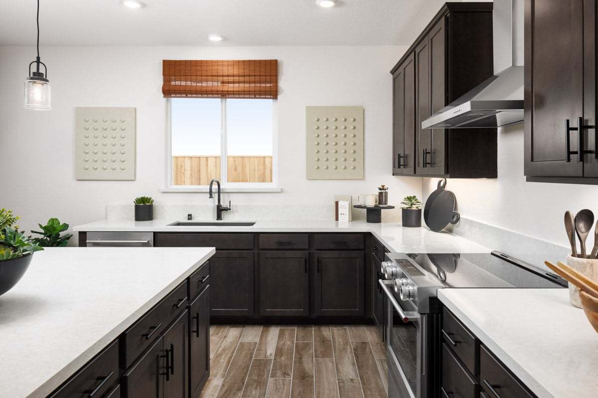 Plan 2566 Modeled - Kitchen