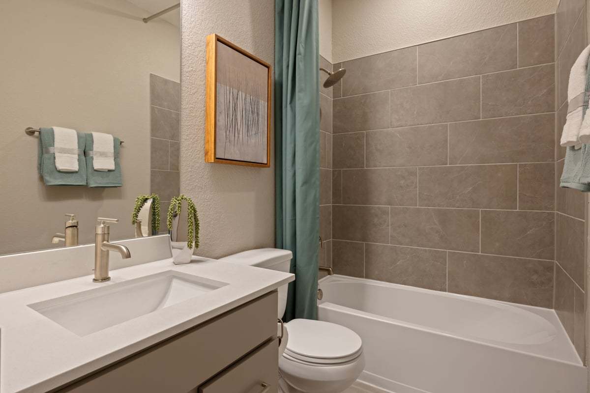 Plan 1605  - Secondary bath