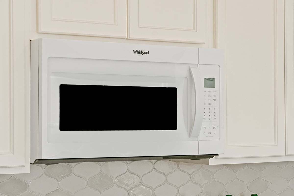 Plan 1416 Modeled - Whirlpool® microwave/hood combination