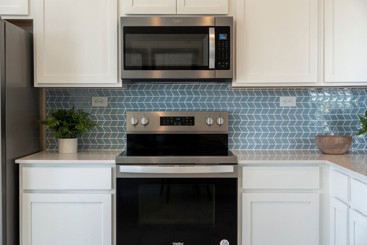 Plan 1242 Modeled - Stainless steel appliances