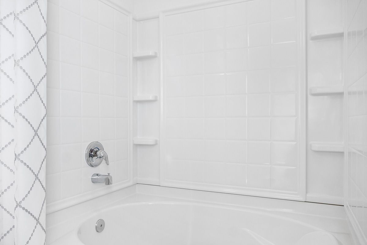Plan 1416 - Garden tub at primary bath