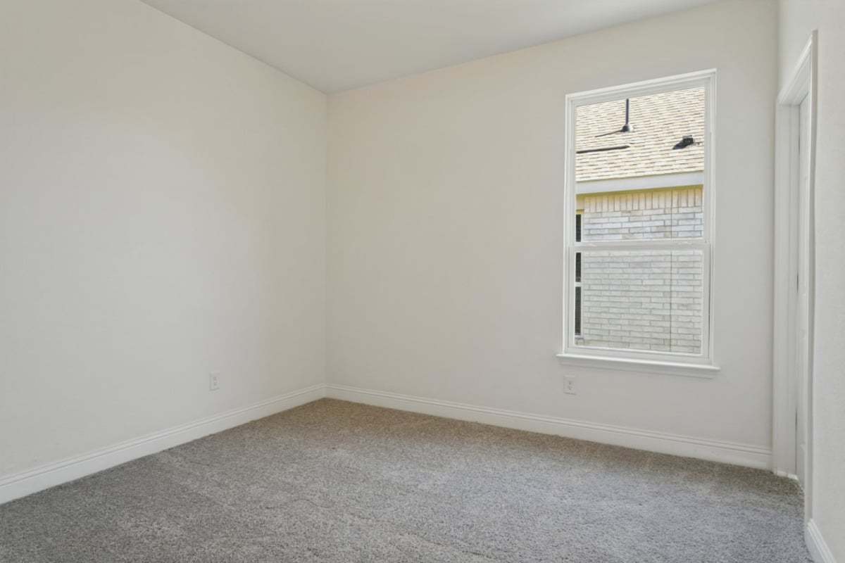 Secondary bedroom