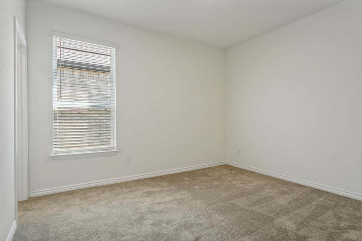 Secondary bedroom