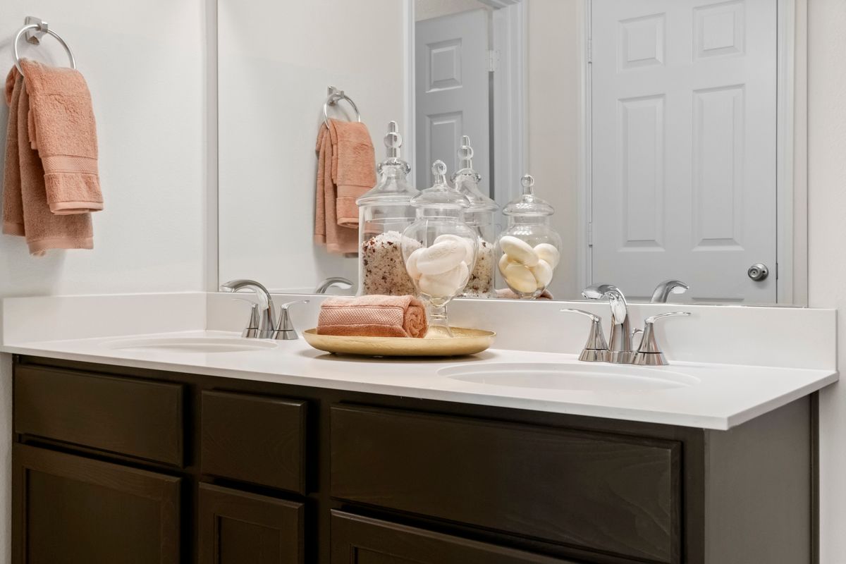 Plan 1675 Modeled - Dual-sink vanity
