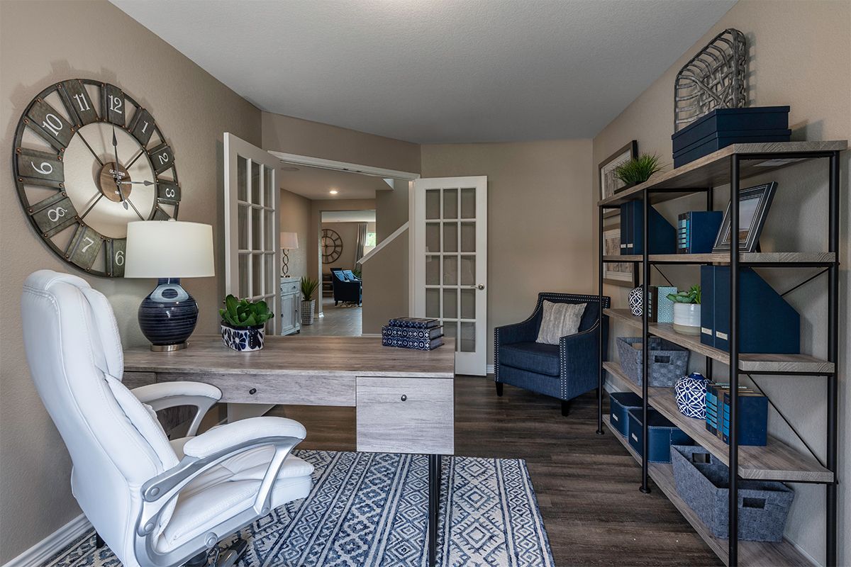 Plan 2411 - Plan 2411 Den as modeled at Champions Landing