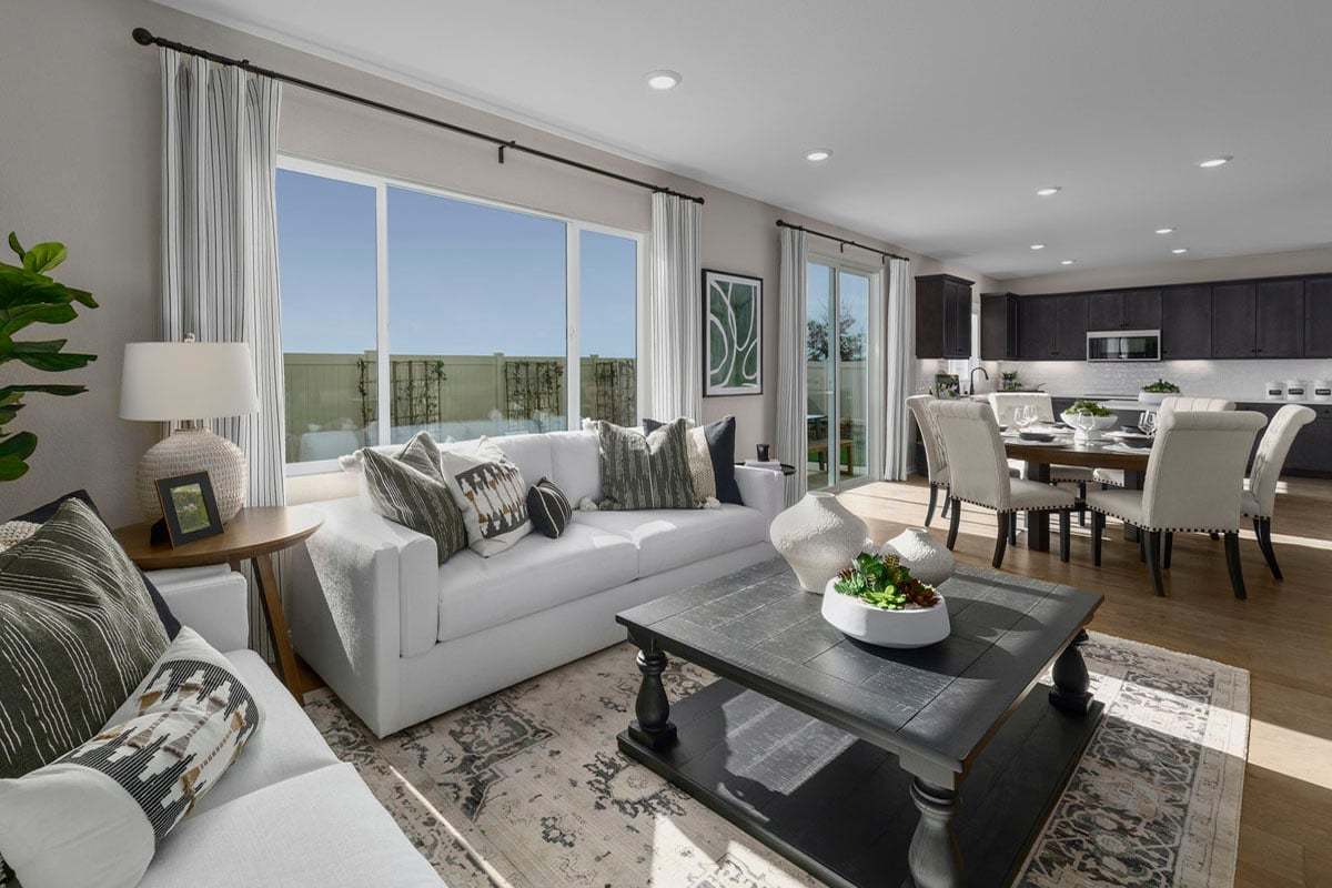 Plan 2218 - Great Room 2