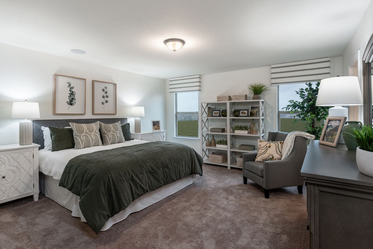 Plan 2100 - Primary bedroom