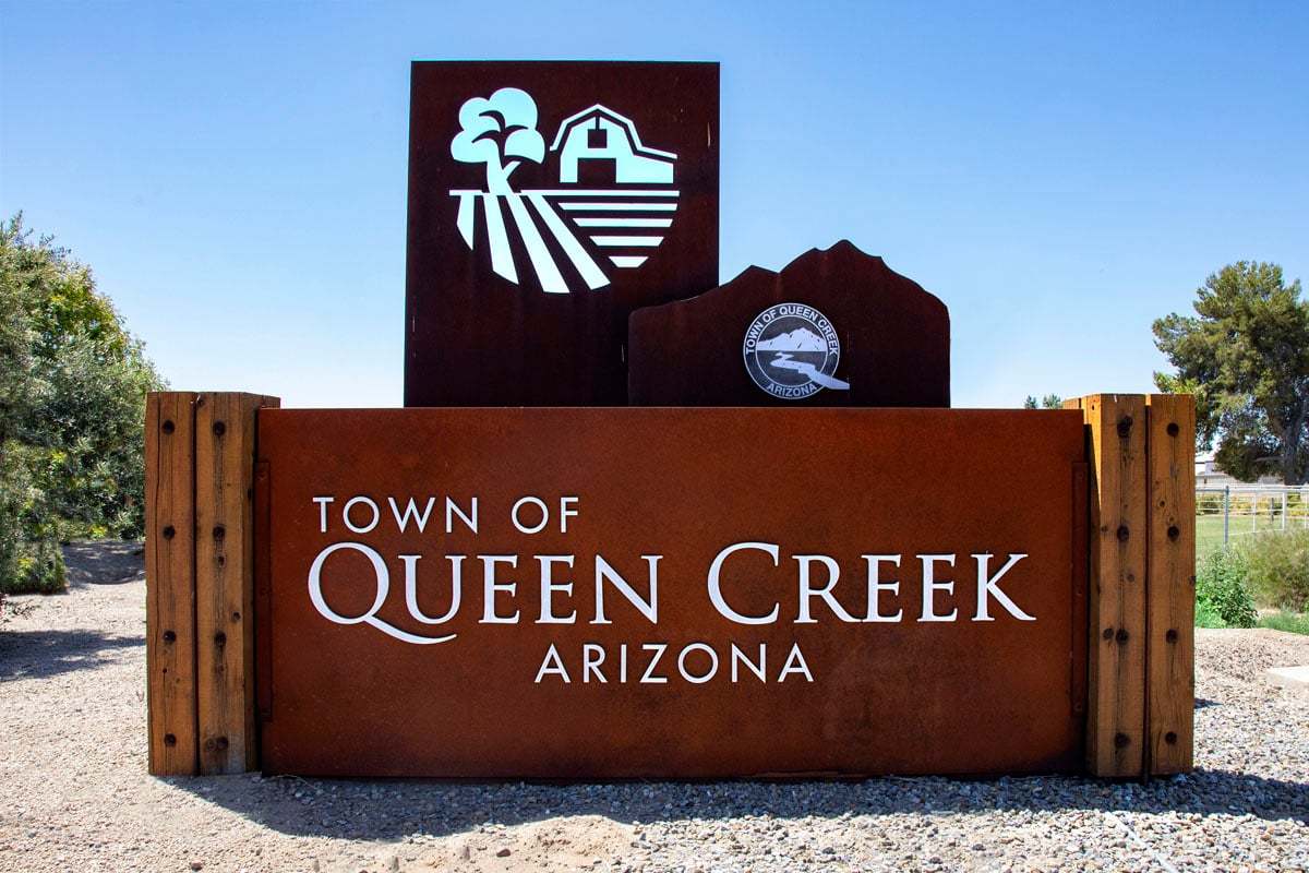 Close proximity to popular Queen Creek Olive Mill™