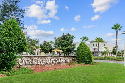 A quick drive to Oakleaf Town Center