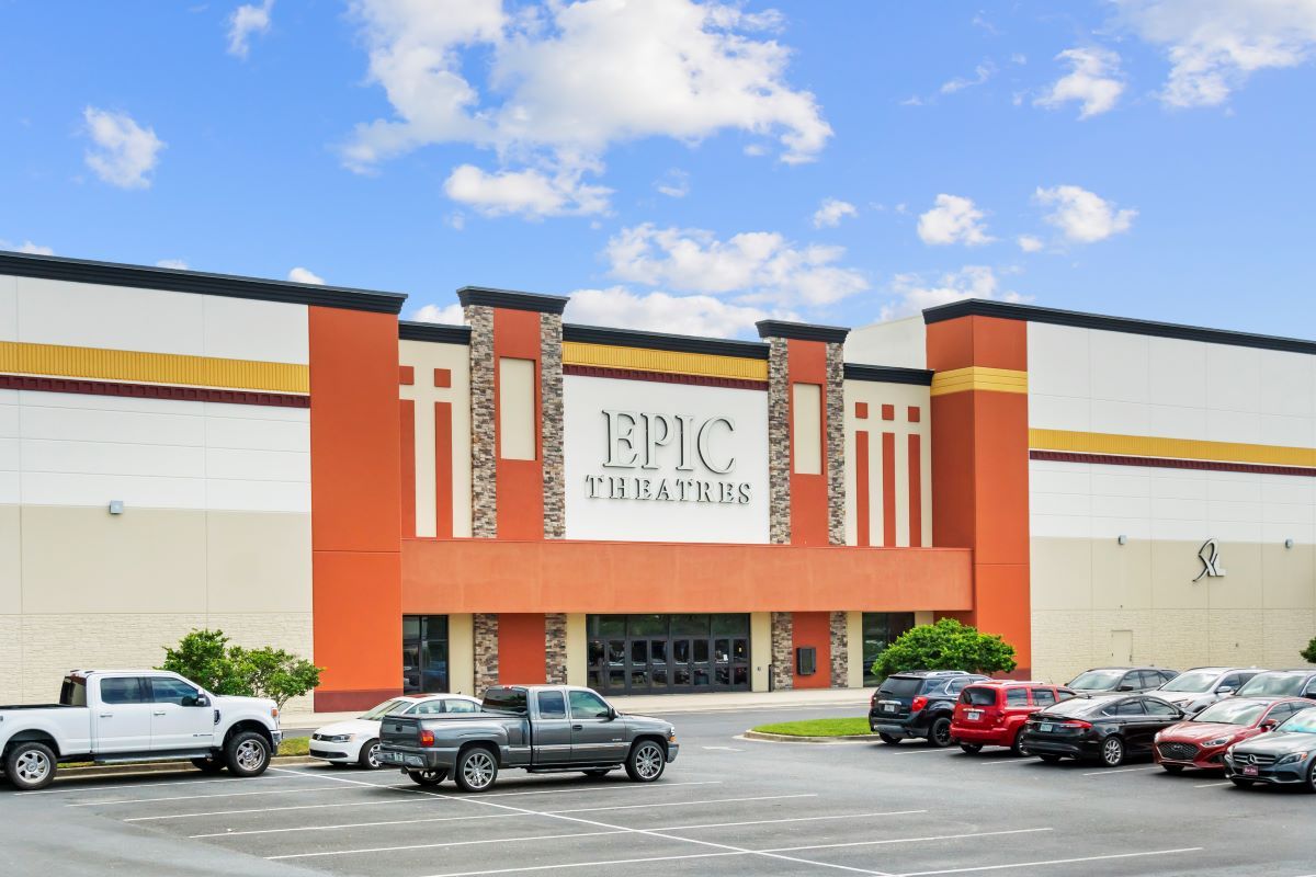 Close to Epic Theatres at Oakleaf