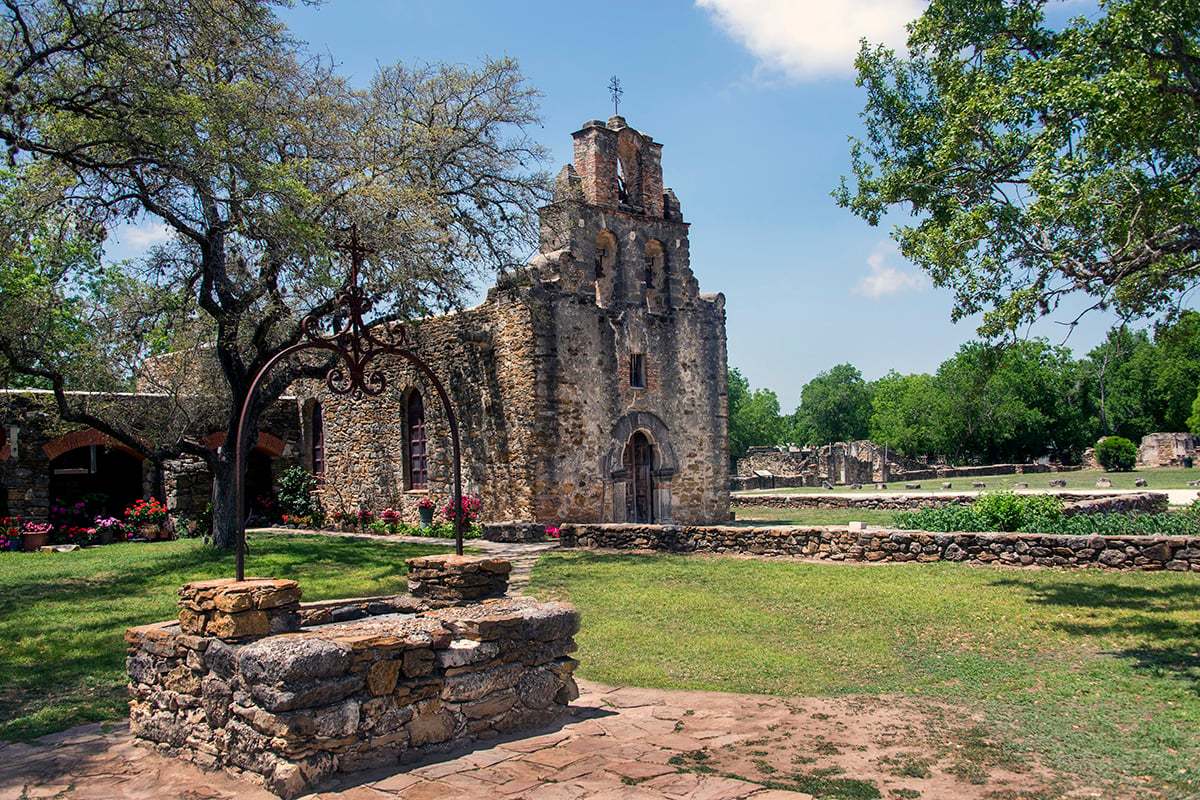 Just 10 minutes away from Mission Espada