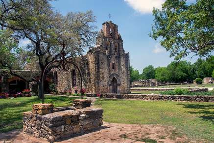 Just 10 minutes away from Mission Espada