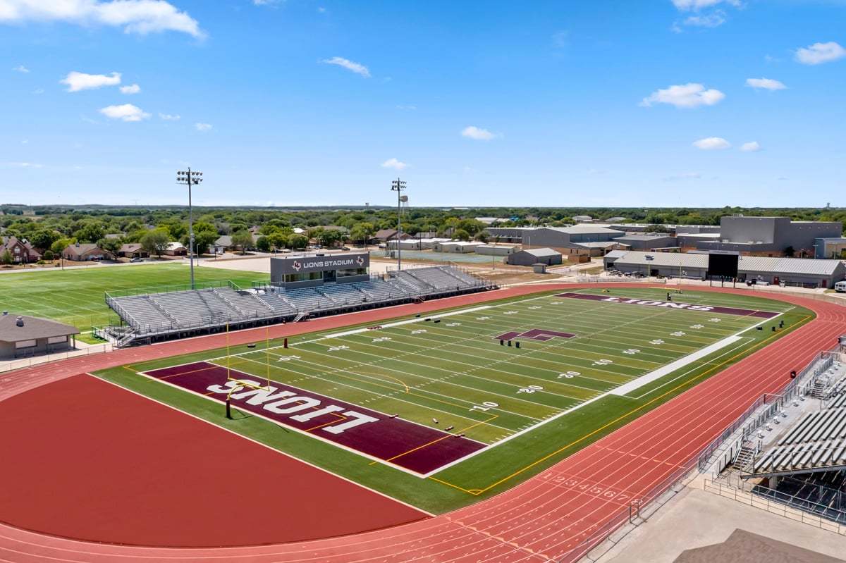 Convenient to Lockhart ISD schools