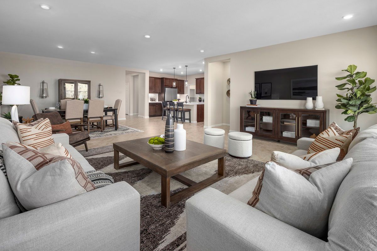 5055 Siena Ct. Lake Elsinore, CA 92530