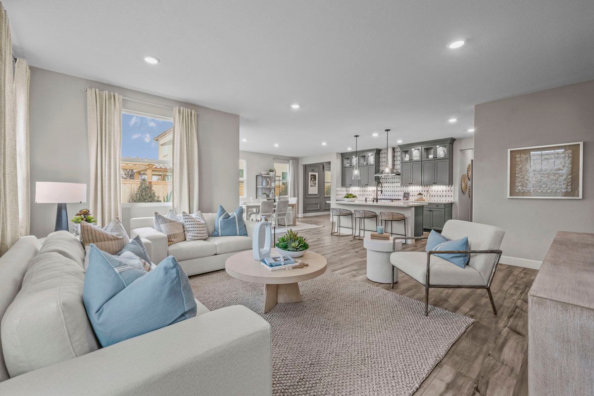 1705 Apiary Way. Hughson, CA 95326