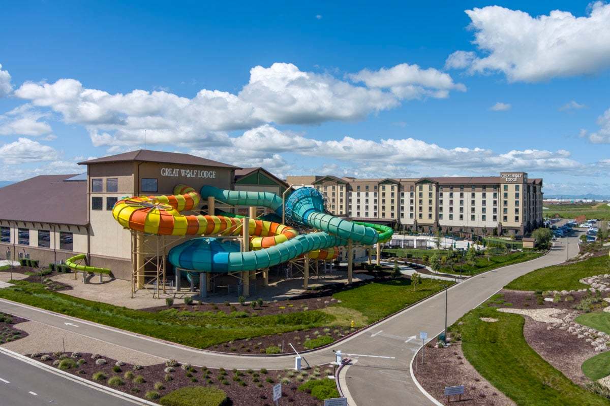 Only 5 minutes to family entertainment at Great Wolf Lodge® and Water Park