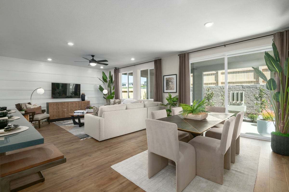 Plan 2777 Modeled - Dining area