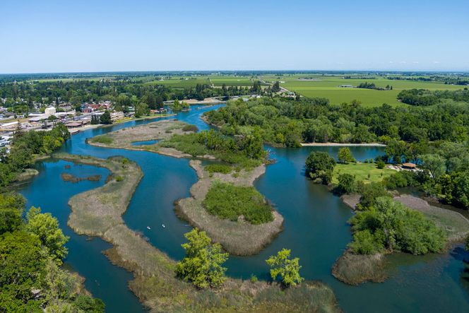 10-minute drive to Lodi Lake