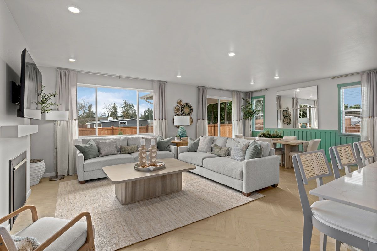 Plan 2330 - Great room