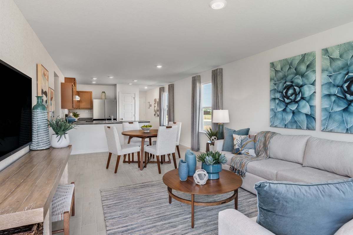 Plan 1042 Modeled - Great room