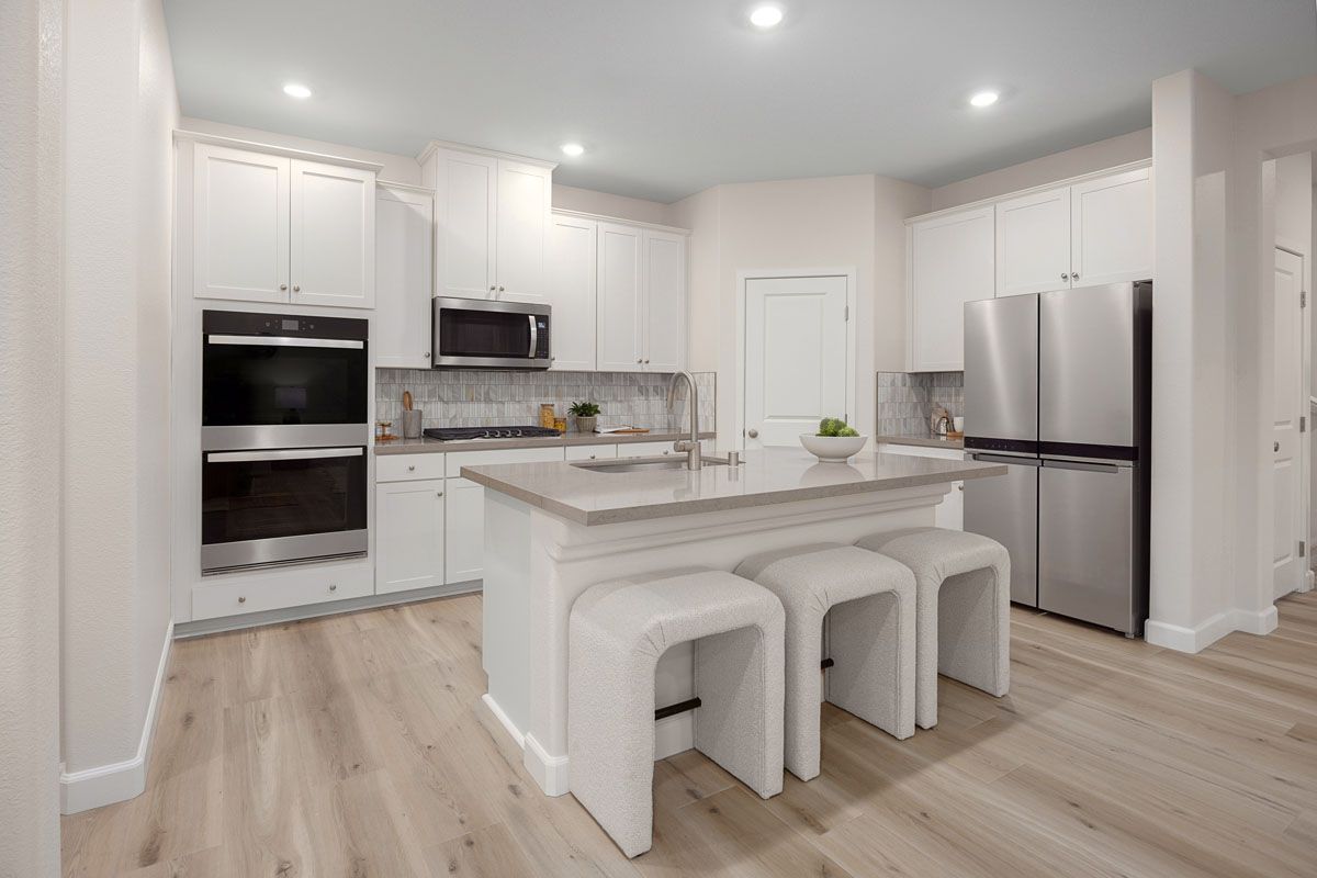 Plan 2090 Modeled - Kitchen