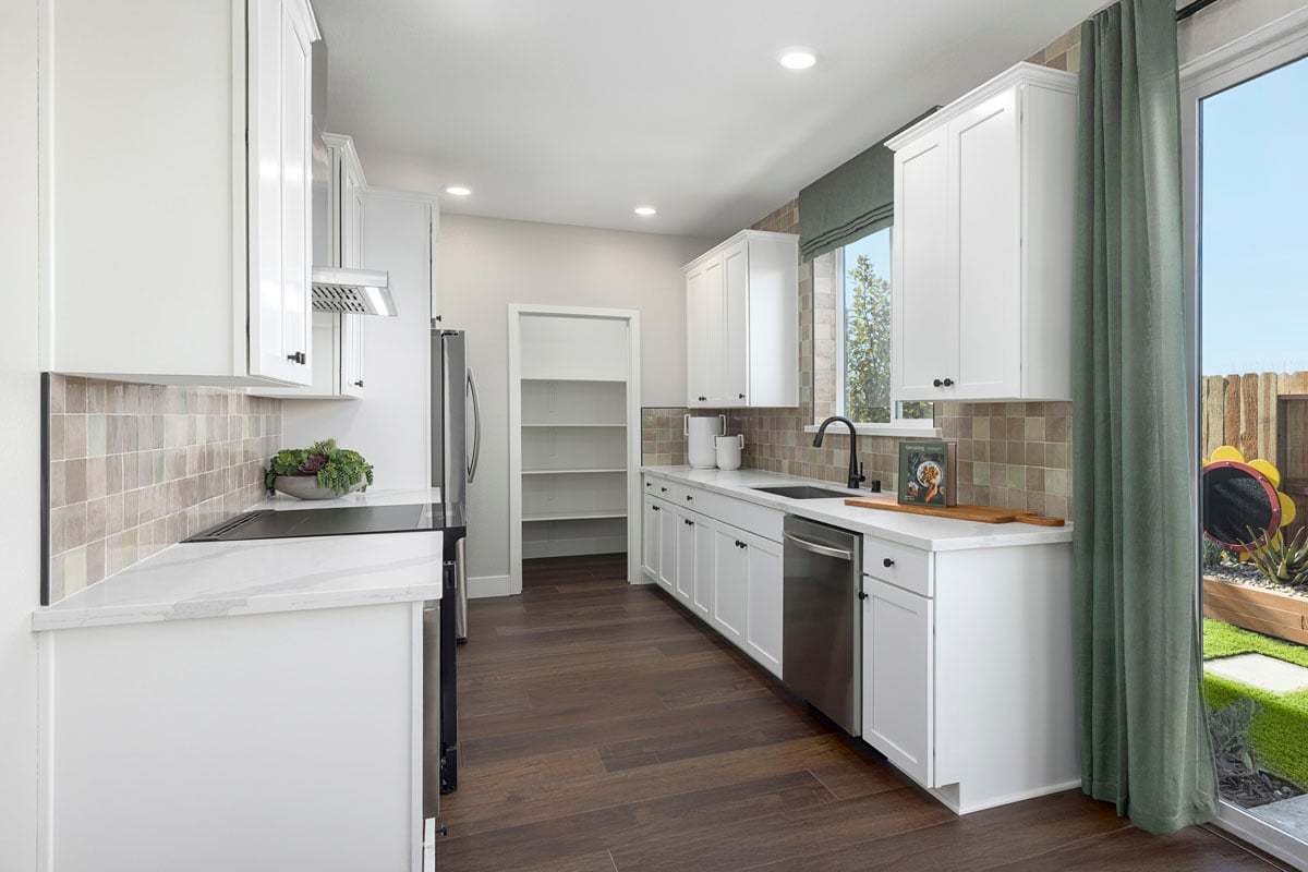 Plan 1755 Modeled - Kitchen