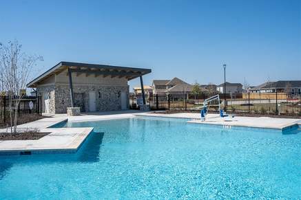 Community pool