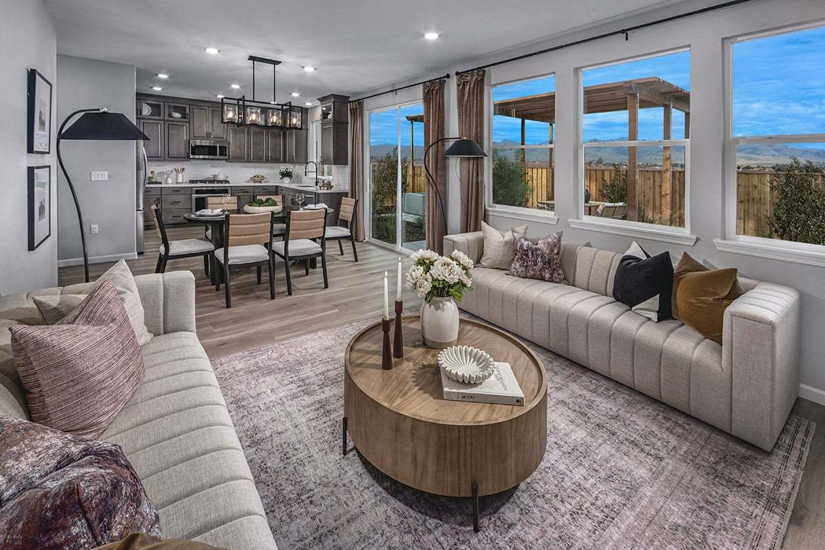 Plan 1674 Modeled - Great room