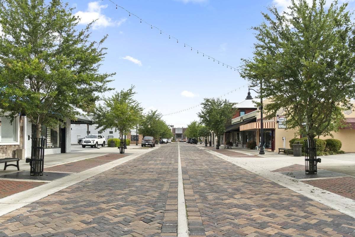 Quick drive to downtown St. Cloud