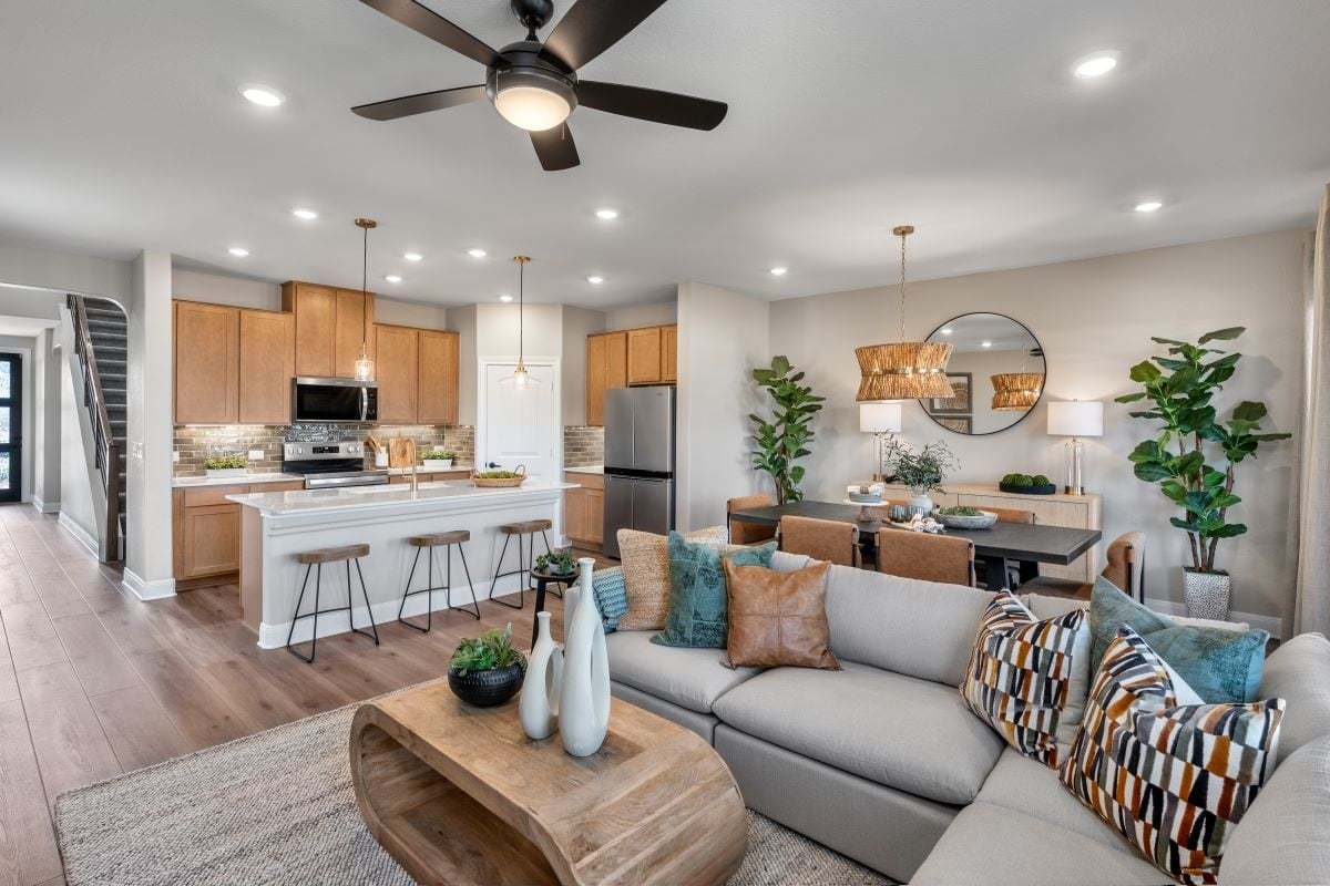 Plan 2527 Modeled - Great room