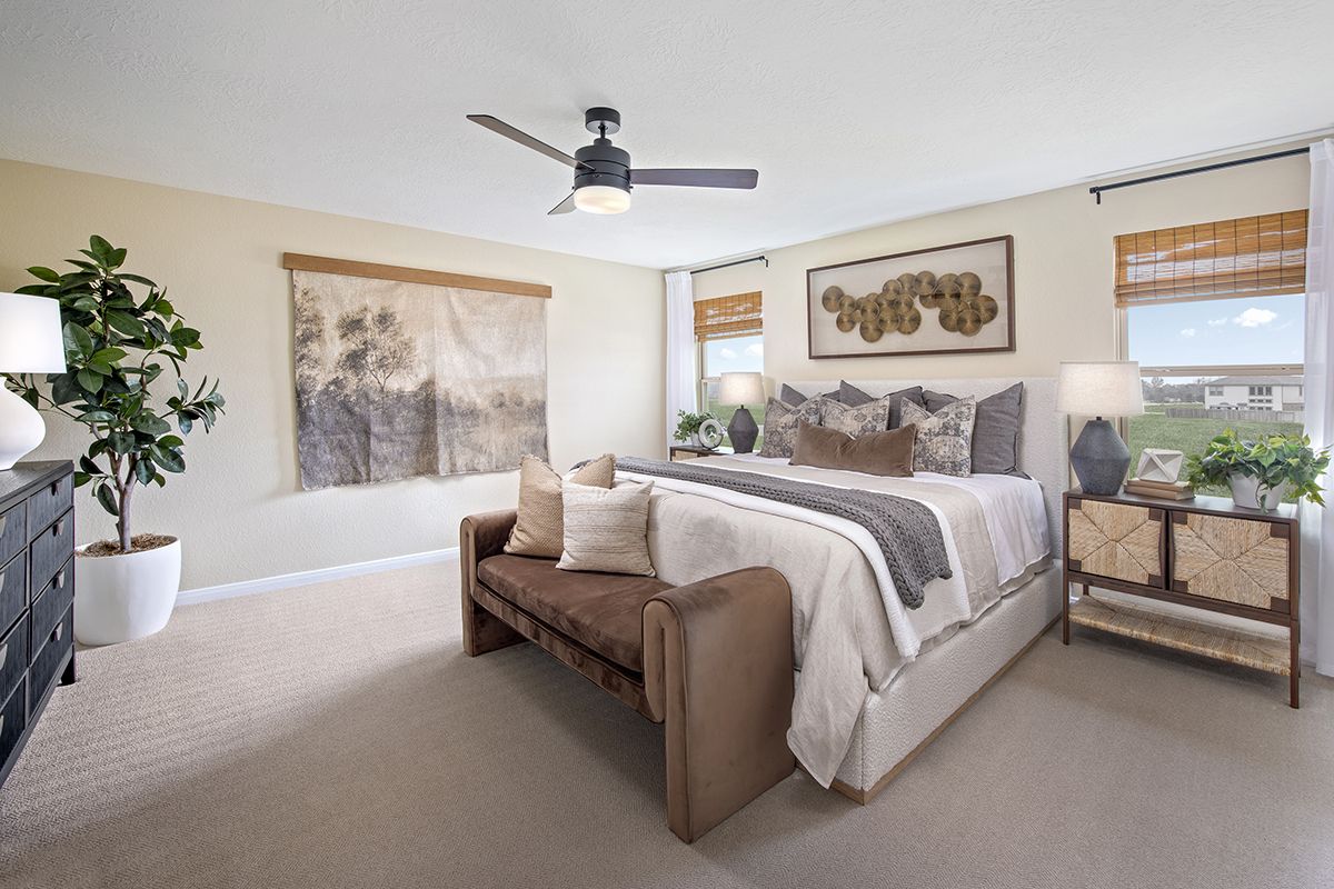 Plan 2070 - Primary bedroom