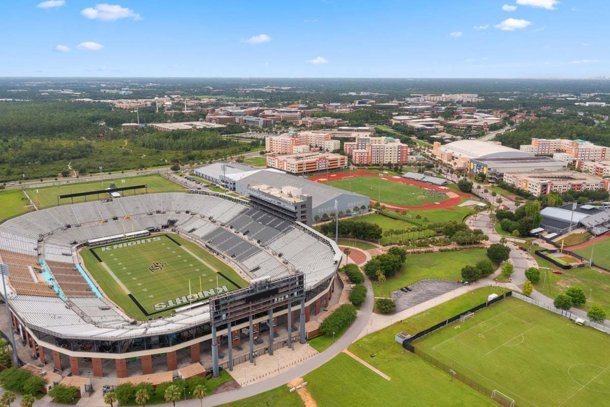 Close to University of Central Florida
