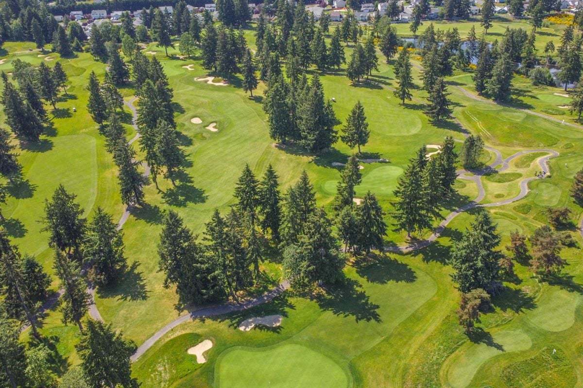 Near The Classic Golf Club